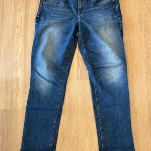 GAP Women's Straight Leg Blue Jeans